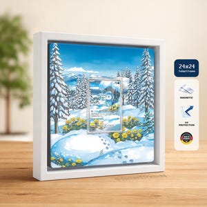 Könnte beinhalten: Ein quadratischer weißer Bilderrahmen mit einer Sammelkarte, die eine blaue Figur in einer verschneiten Landschaft mit gelben Blumen und Tannen zeigt. Der Rahmen verfügt über Magnete, UV-Schutz und ist als 24x24 Fullart Frame gekennzeichnet.