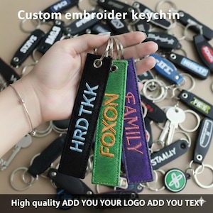 Individuell gestickter Jet-Tag Schlüsselanhänger | Personalisierte Namensschild für Taschen Name Patch Style Schlüsselanhänger | Benutzerdefinierte Text Gepäck Marker