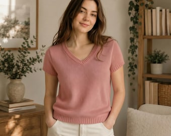 V-Neck Summer Top Knitting Pattern, Seamless Tee or Tank (PDF Download)