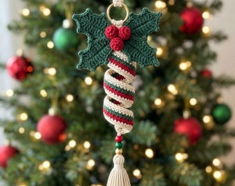 Holly Spiral Twist Crochet Ornament Pattern, No-Sew Corkscrew, Tassel (PDF Download)
