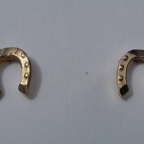 Country Western Earrings Gold Vintage Horse Shoe Earrings Cowgirl Jewelry Good Luck earrings