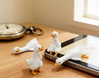 Cute Duck Desk Figurines Set, Mini Goose Computer Screen Decor, Funny Office Desk Accessories, Kawaii Mood Booster Gift
