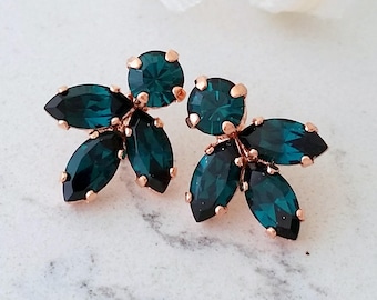 Emerald earrings,Bridal earrings,Rose gold earrings,Emerald stud earrings,Bridesmaid gift,Petite earrings,Cluster earring,Vintage earrings