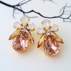 Blush earrings,Blush Bridal earrings,Rose gold earrings,white opal earring,Champagne blush Bridal earring,bridesmaids gift,Crystal earring