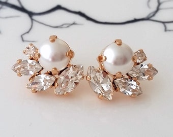 Pearl earrings,Bridal earrings,Bridal Cluster earrings,Bridal Pearl Earrings,Bridesmaids gift,crystal earrings,Vintage Earrings,Wedding