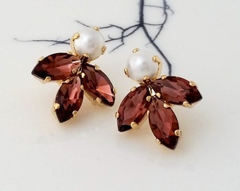 Burgundy earrings,Bridal earrings,Pearl burgundy earrings,Burgundy leaf earrings,bridesmaids gift,Burgundy crystal earrings,burgundy earring