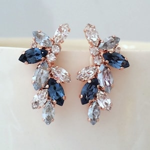 Light Dusty blue bridal earrings,Light Dusty Blue navy blue earrings,Blue earring,Dusty blue Bridal earrings,blue earring,cluster earring