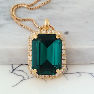 Emerad necklace,Emerald green necklace,Emerald Bridal necklace,Bridesmaids gift,Octagon emerald Pendant necklace,Wedding jewlery