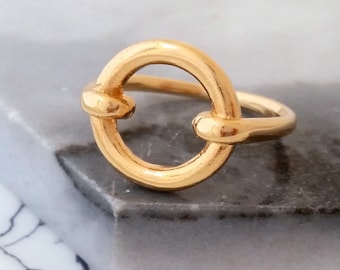 Circle ring,Round signet ring,Signet ring gold,Circle sigent ring,minimal ring,Modern ring,Chunky ring,gold ring,Classic ring,Everyday ring