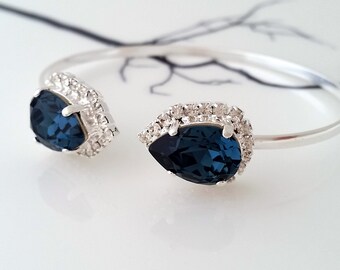 Navy blue bracelet,Navy blue cuff bracelet,Navy blue bridal bracelet,blue bridesmaid gift,Crystal bracelet,Blue crystal bracelet,weddings
