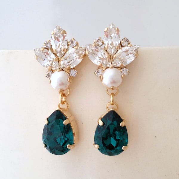 Emerald chandelier earrings,Emerald bridal earrings,Dark green earrings,Emerald drop earrings,Bridesmaids gift,Emerald and pearl earrings