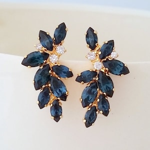 Navy blue earrings,Sapphire earrings,Blue bridal earrings,Cluster earring,Crystal earring,crystal earring,Bridesmaids,Statement earrings