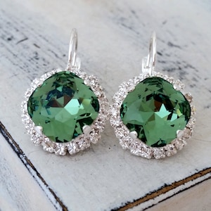 Emerald drop earrings,emerald green earrings,Crystal earrings,emerald bridal earrings,emerald bridesmaids earrings,Drop earring,silver