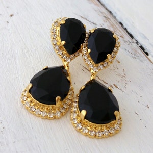 Black chandelier earrings,Black earrings,Black bridal earrings,black bridesmaid earrings,dangle earring,Black drop earring,Crystal earring