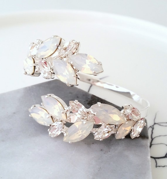 Bridal bracelet, Opal bracelet, White opal crystal bracelet,Opal birthstone, Cuff bracelet, Bridemsids gift, Wedding jewlery, Gold or Silver