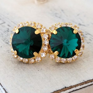 Emerald earrings,Emerald bridesmaids earring,emerald green stud earring,emerald bridal earring,crystal stud earrings,Crystal earring,studs