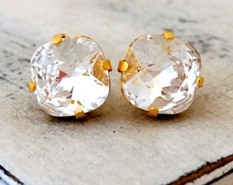 Clear crystal earrings,clear crystal studs,Crystal earrings,white wedding,Bridal earrings,crystal bridesmaid earrings,