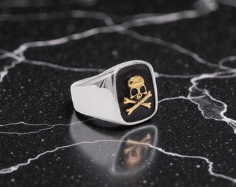 Gothic Skull Signet Ring – Metal Crossbones Statement Jewelry