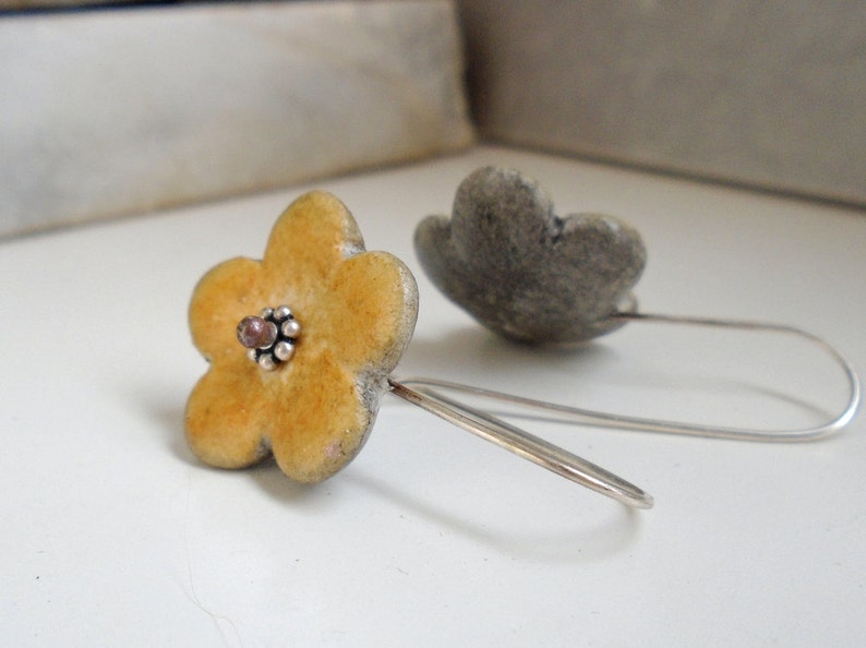 Yellow and grey clay earrings flower shape, air dry clay organic style jewelry sterling silver rustic petal, daisy, nature inspired jewelry image 3