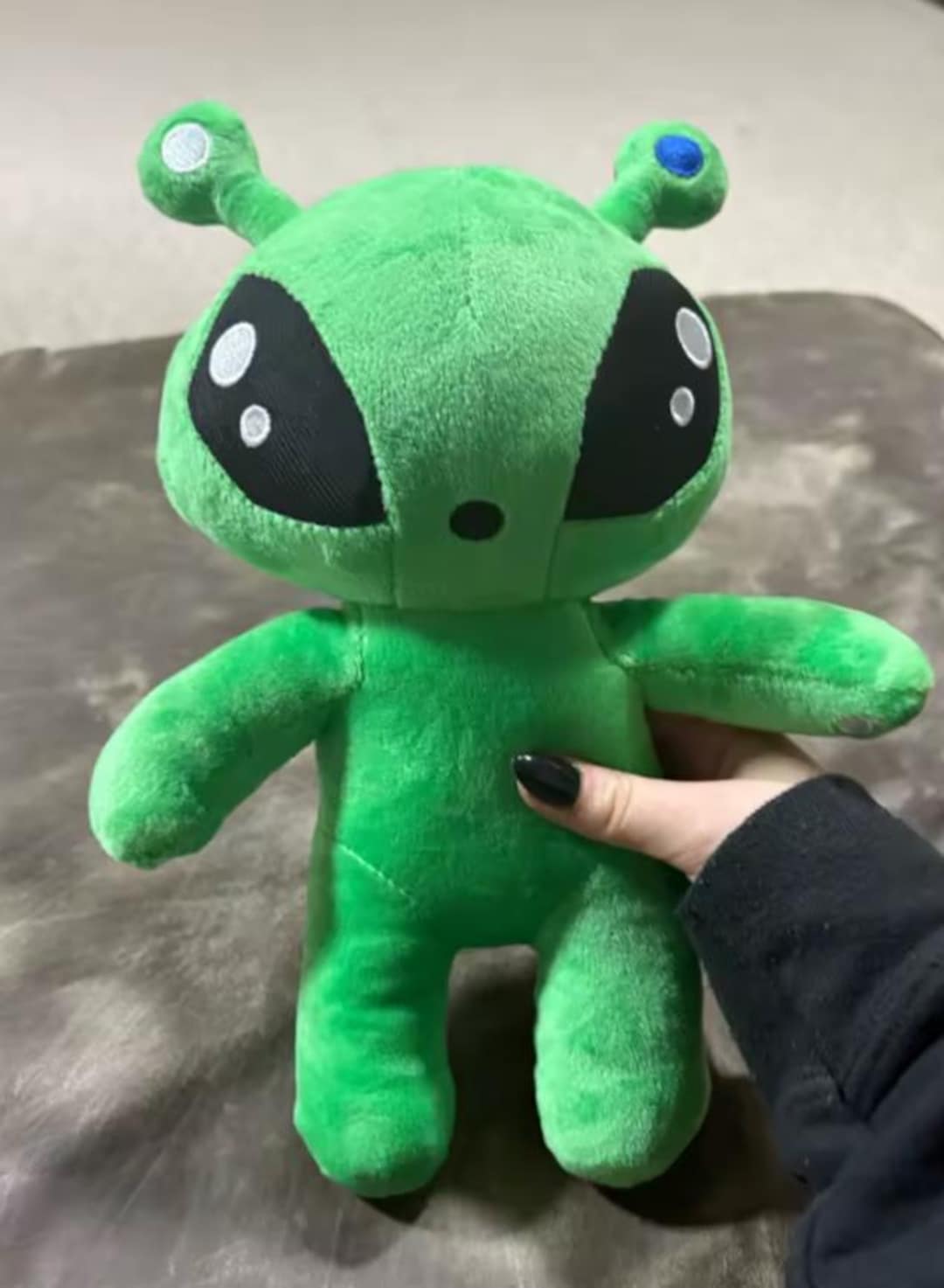 Green Alien Plush Toy – Soft Kawaii Stuffed Doll, Sci-fi Space Decor - Etsy