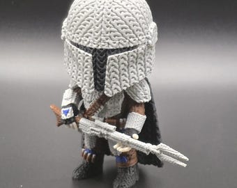 Figura de cazarrecompensas tejida / Artículo de colección de ciencia ficción, decoración para fans (tamaños mini y grandes)