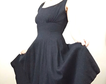 Vintage 1950s Dress Gray Wool Circle Dress Casual Evening Cocktail Single Pocket Side Zip 14 Panel Princess Bust size small Decadencefashion