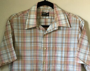 Vintage 1960s/1970s Mens JC Penney Oxford Casual Shirt Plaid Short Sleeve vintage size M Decadencefashion Man