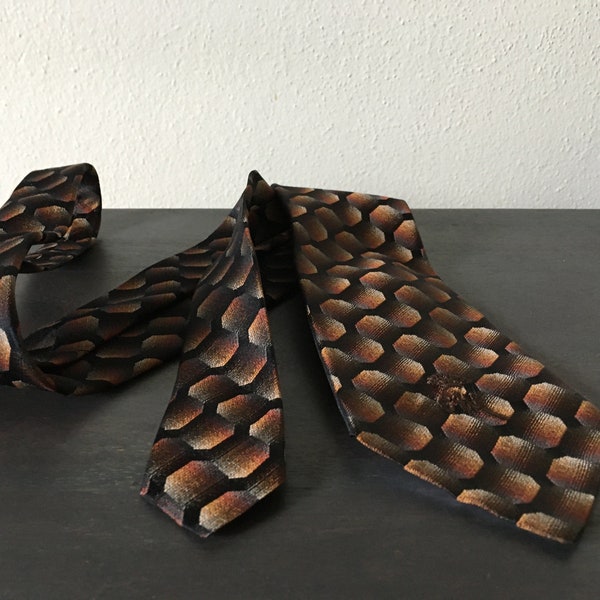 Vintage 60s Necktie COUNTESS MARA Mod Formal Elegant Glam Silk Honeycomb Design Iridescent Gold Brown Accessory DecadenceFashion Menswear