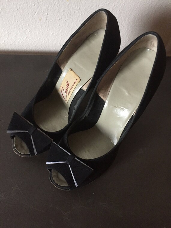 Vintage 1950s Shoes Peep Toe Pumps Open 