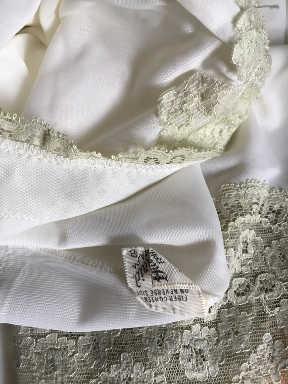Vintage 1960s Slip short White Lace Wedding Linge… - image 6