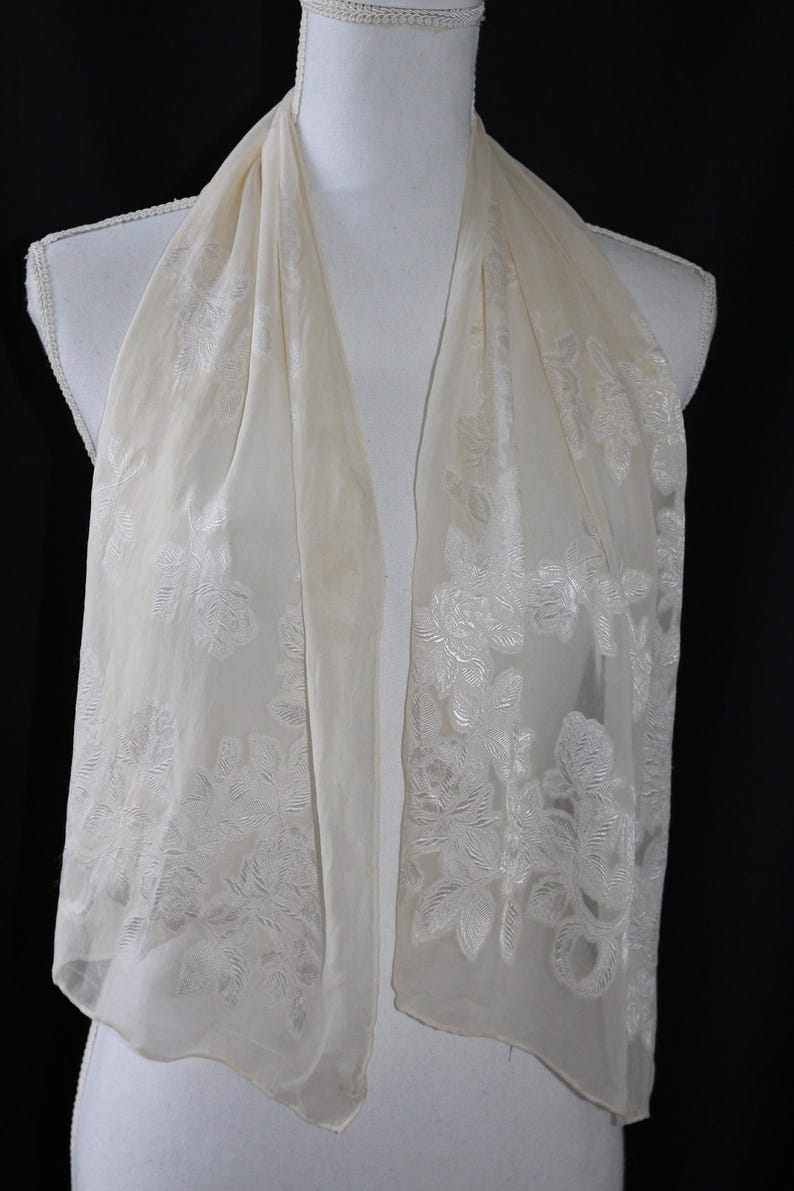 Vintage bestickter Seiden-Braut-Schal | Elfenbein Blumen Brautschleier Bild 5