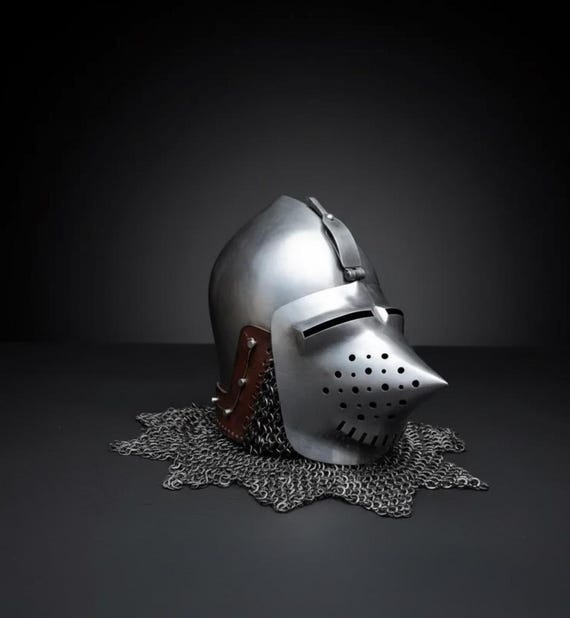 Medieval Bascinet Helmet with Houndskull Visor & Chainmail Aventail | 14th Century Knight Armor | Reenactment Helmet