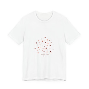 Kleines Herz Konfetti T-Shirt | kleines Herz Design, Valentinstag Gekritzel