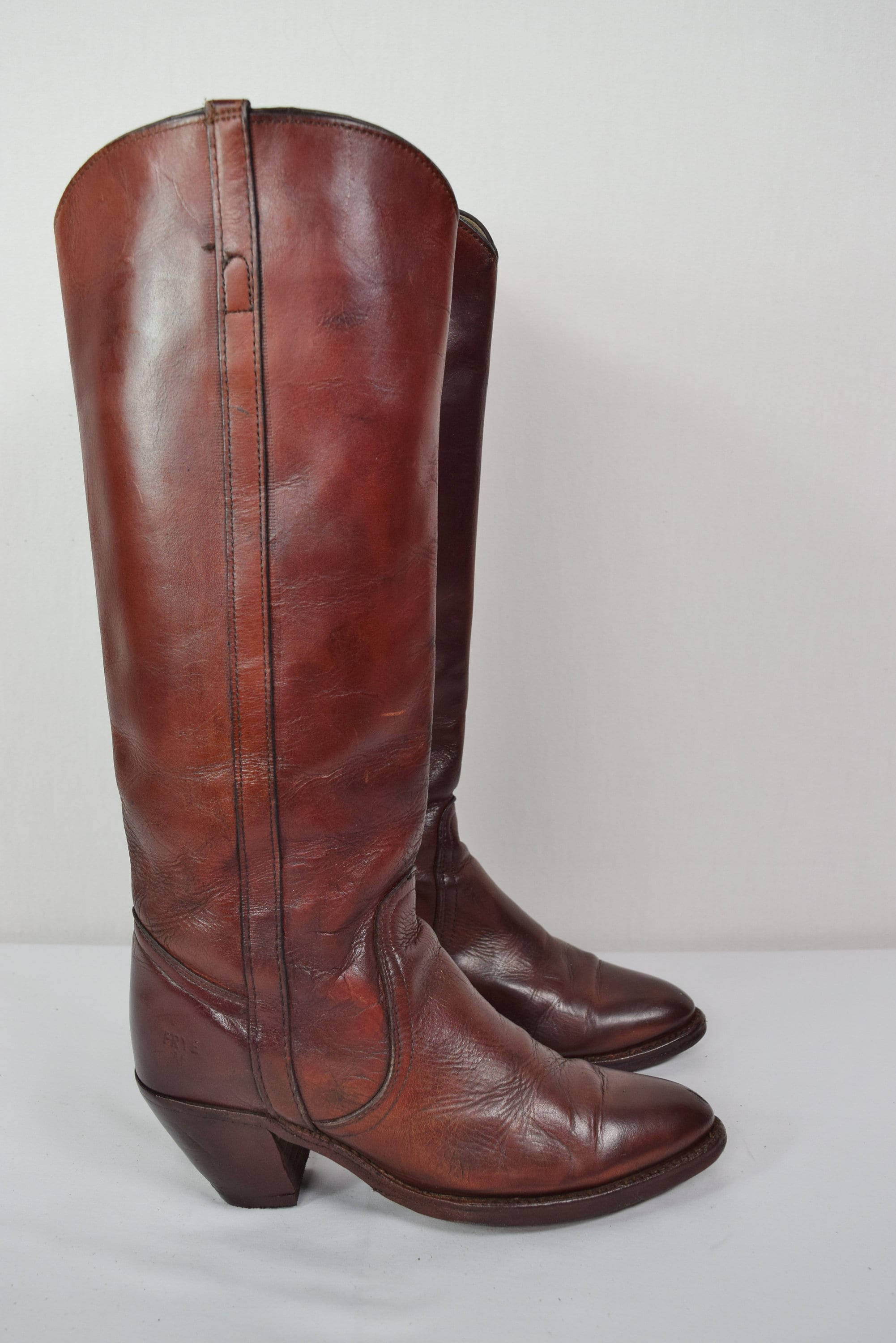 vintage frye boots 197s