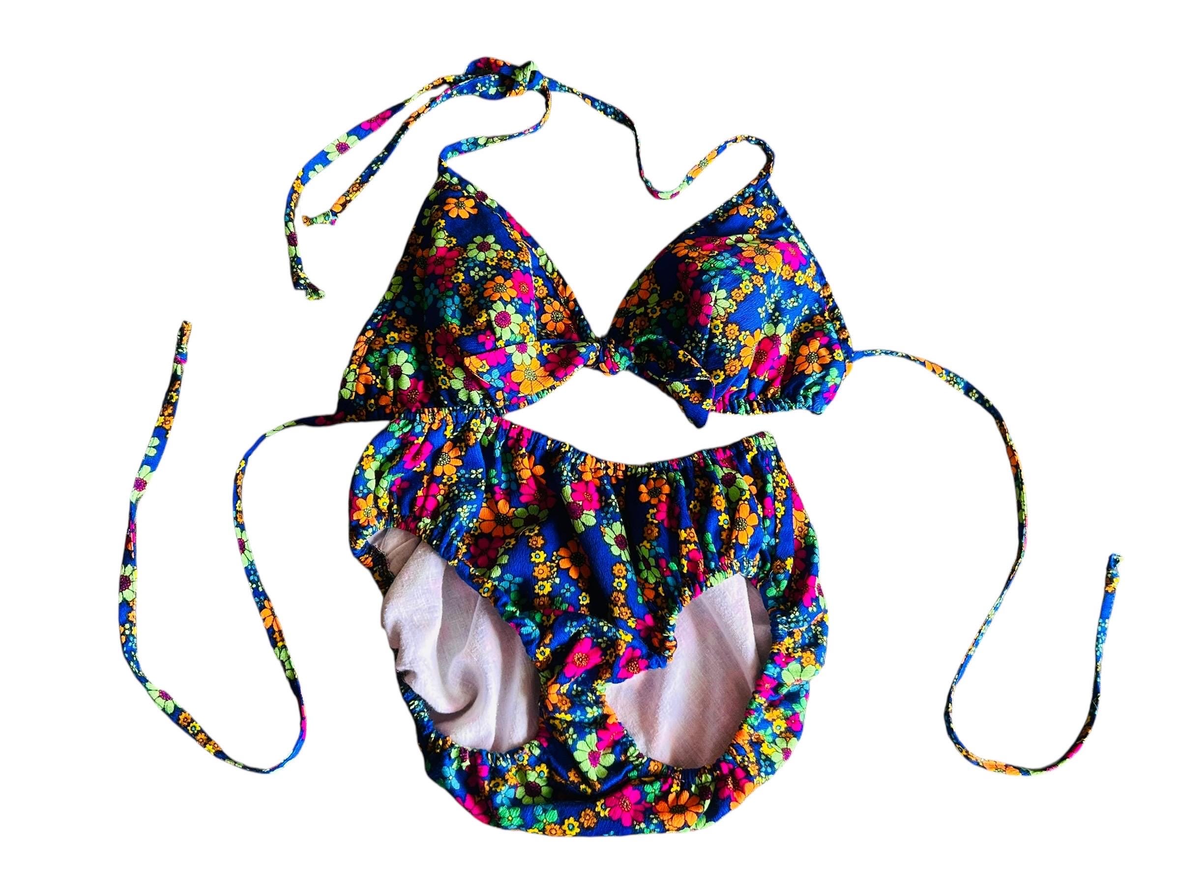 Vintage 1960's Psychedelic Hawaiian Flower Mod Hippie Bikini