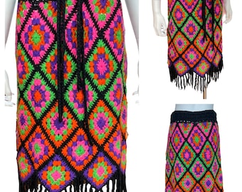 Vintage 1970's EMPRESS WOOL Psychedelic Neon Heavy KNIT Granny Square Crocheted Fringed HiPPiE BoHo Skirt Size M