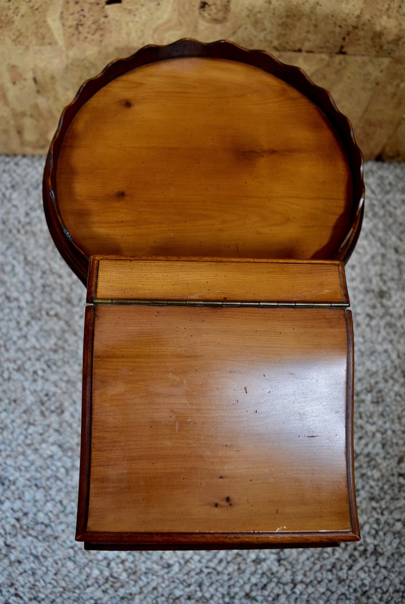 Vintage 1950/'s Mid Century Cigar Humidor Wooden Side End Table Furniture Smoking Tobacciana
