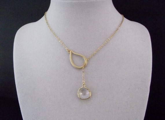 Items similar to Gold Raindrop Lariat Necklace with Glass Crystal ...