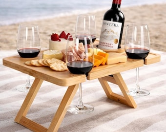 Wein-Picknicktisch mit Weinregal, tragbarer Klapptisch, Weinglashalter aus Holz, Weintisch im Freien, Picknicktisch am Strand, Geschenk für Weinliebhaber