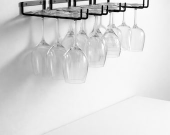 Industrielles an der Wand befestigtes Weinglasregal, rustikaler Stemware-Halter, schwimmendes Hausbarregal, Küchenweinglaslagerung, Geschenk für Weinliebhaber