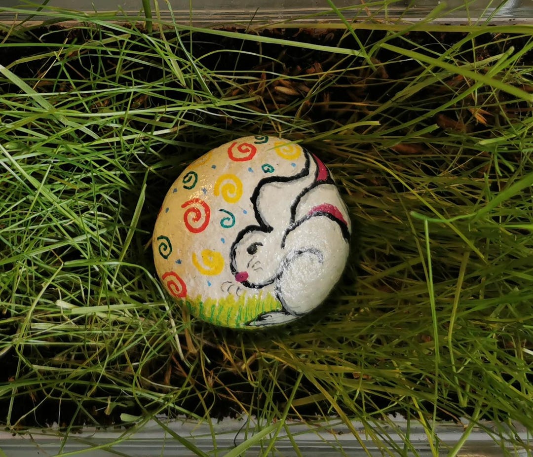 Modern Art Hand-painted Stone Rabbit | Unique Natural Stone From Rügen ...