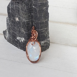 Small Moonstone Necklace, Copper Handcrafted Wire Wrap Pendant Necklace, Mothers Day Gift, Small Moonstone Necklace, Simple Wire Necklace