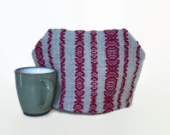 Tea Cozy Handwoven in Red