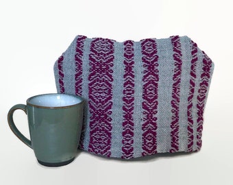 Tea Cozy Handwoven in Purple