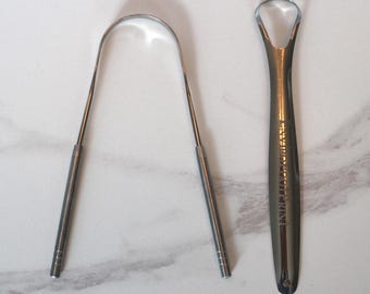 Stainless Steel Tongue Scraper / Set of 2 / Two Hand Wide Grip Tongue Cleaner / One Hand Precise Tongue Cleaner / Perfect Pairing Hygiene