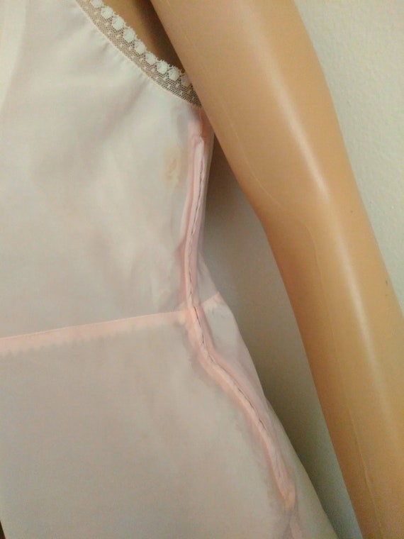 Barbizon Tafredda  1940s Pale Pink, Vintage Linge… - image 7