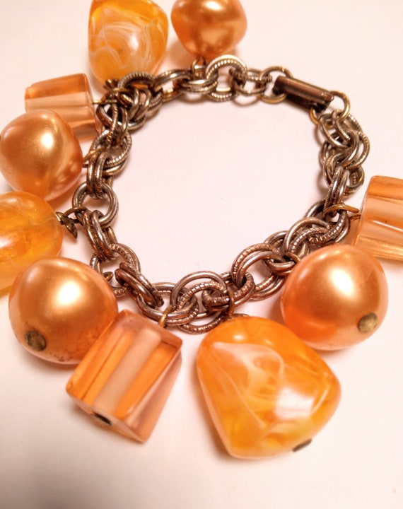 Vintage Chunky Lucite & Plastic 50s Bracelet