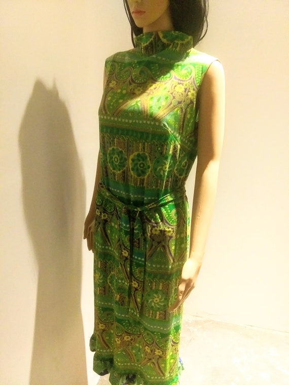 Vintage Mod, 1960s Midi Dress of Polyester - image 2
