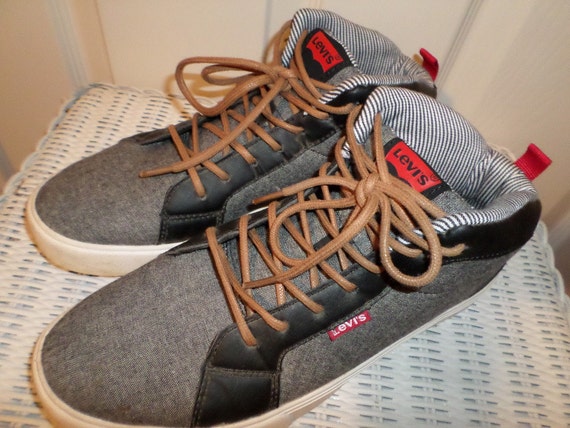 levis tennis shoes