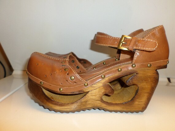 Vintage Platform Shoes Wood Cut Out Heel Brown 38